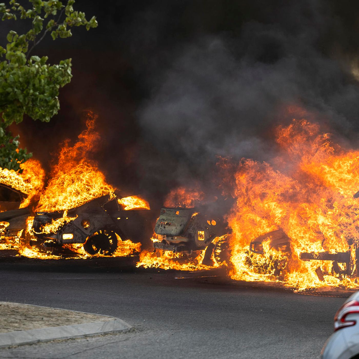 Tertulia de Federico: Sánchez aplica a los incendios la estrategia de la DANA