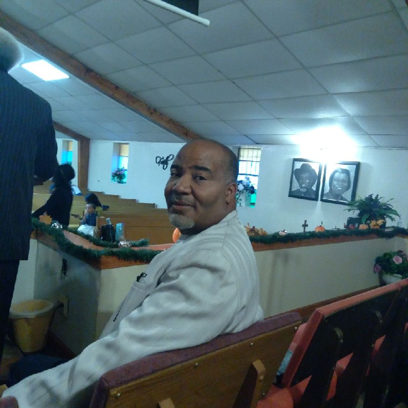 The Sunday Word w/Minister Anthony Smith