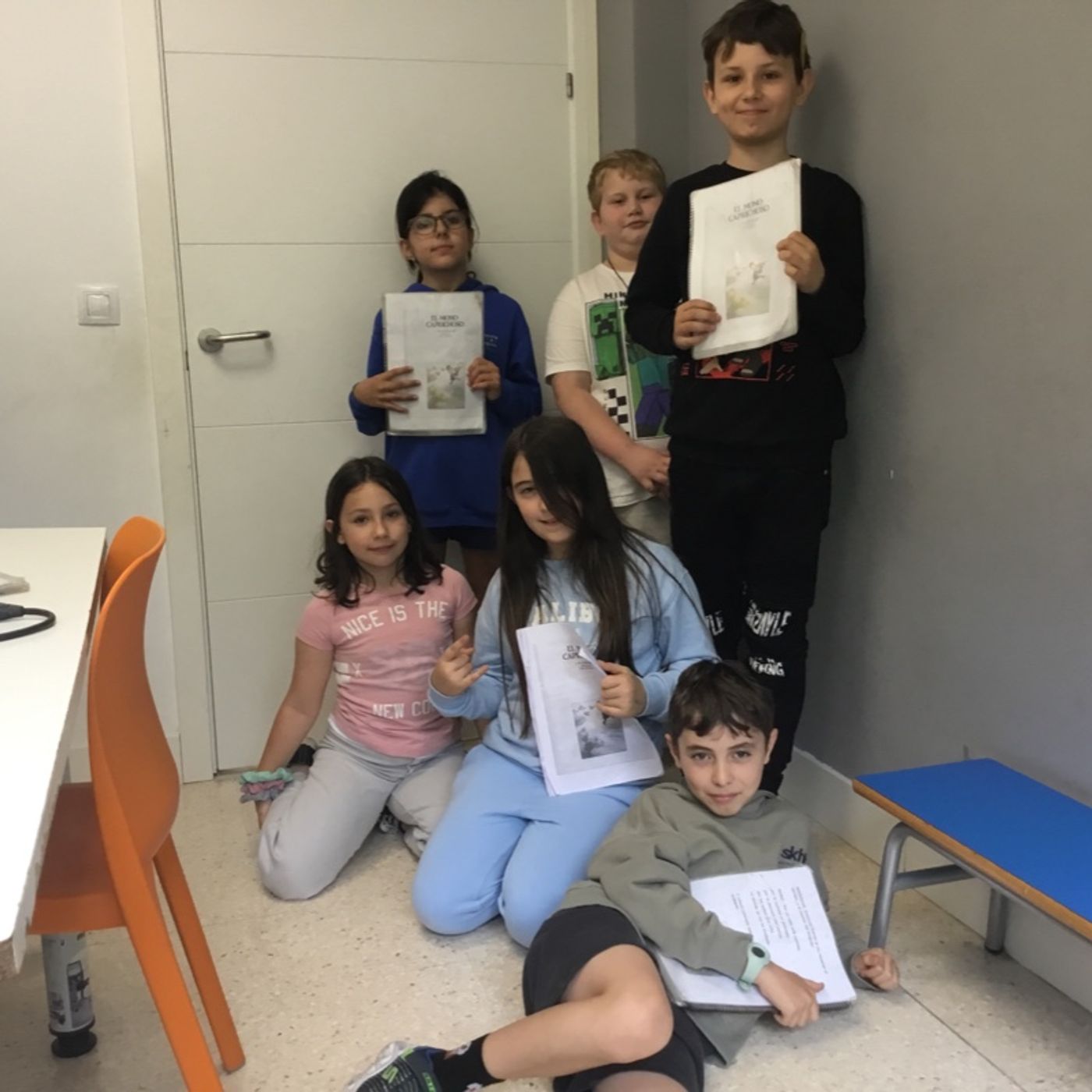 Bogdan,Laia,Paula,Noe,Alexandru y adei laranja episode artwork