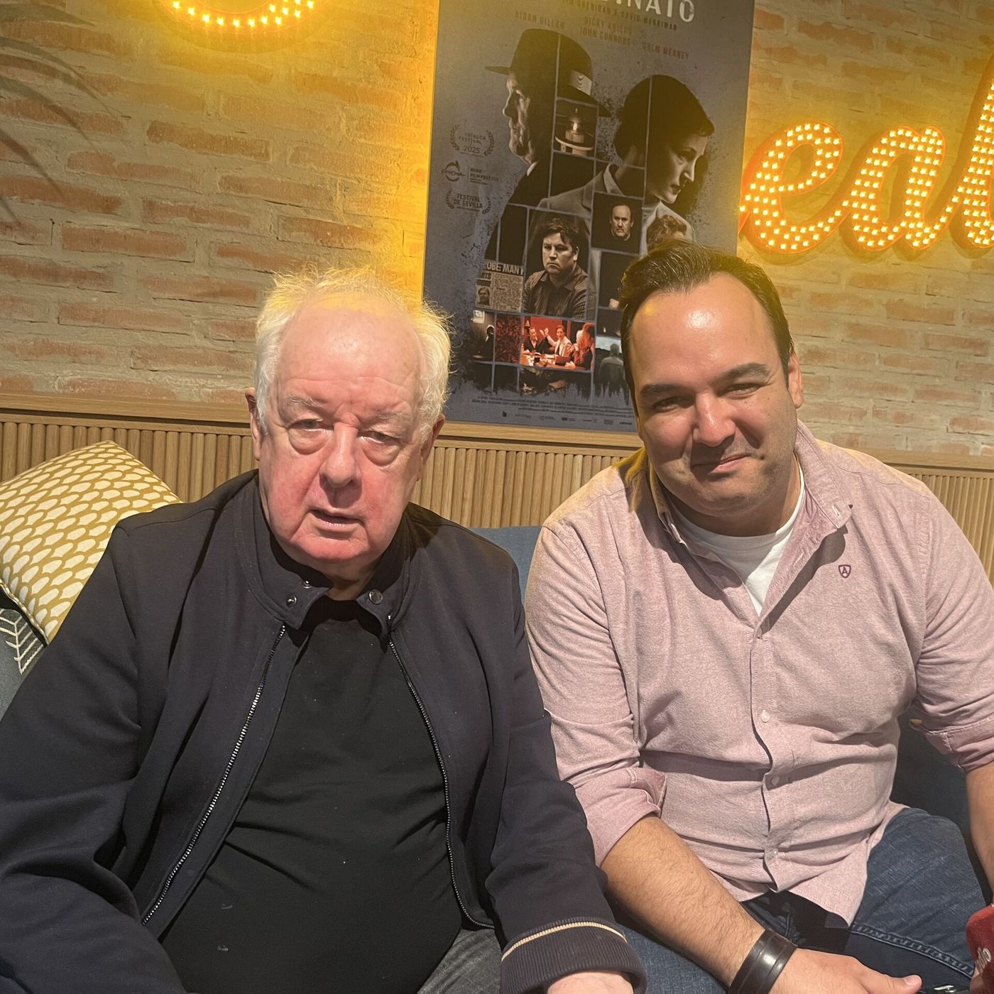 Entrevista a Jim Sheridan por 'Recreación de un asesinato': "Los niños prefieren ver TikTok en lugar de una película"