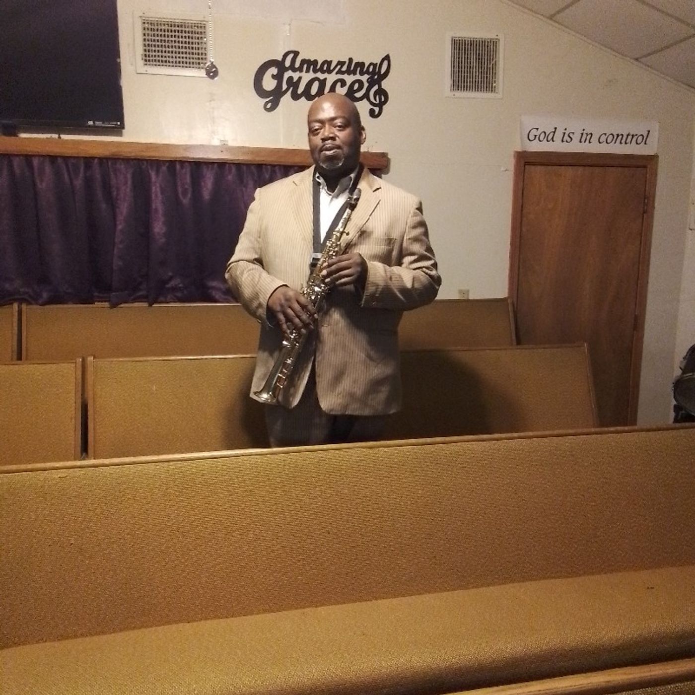 The Sunday Word w/Minister Anthony Smith