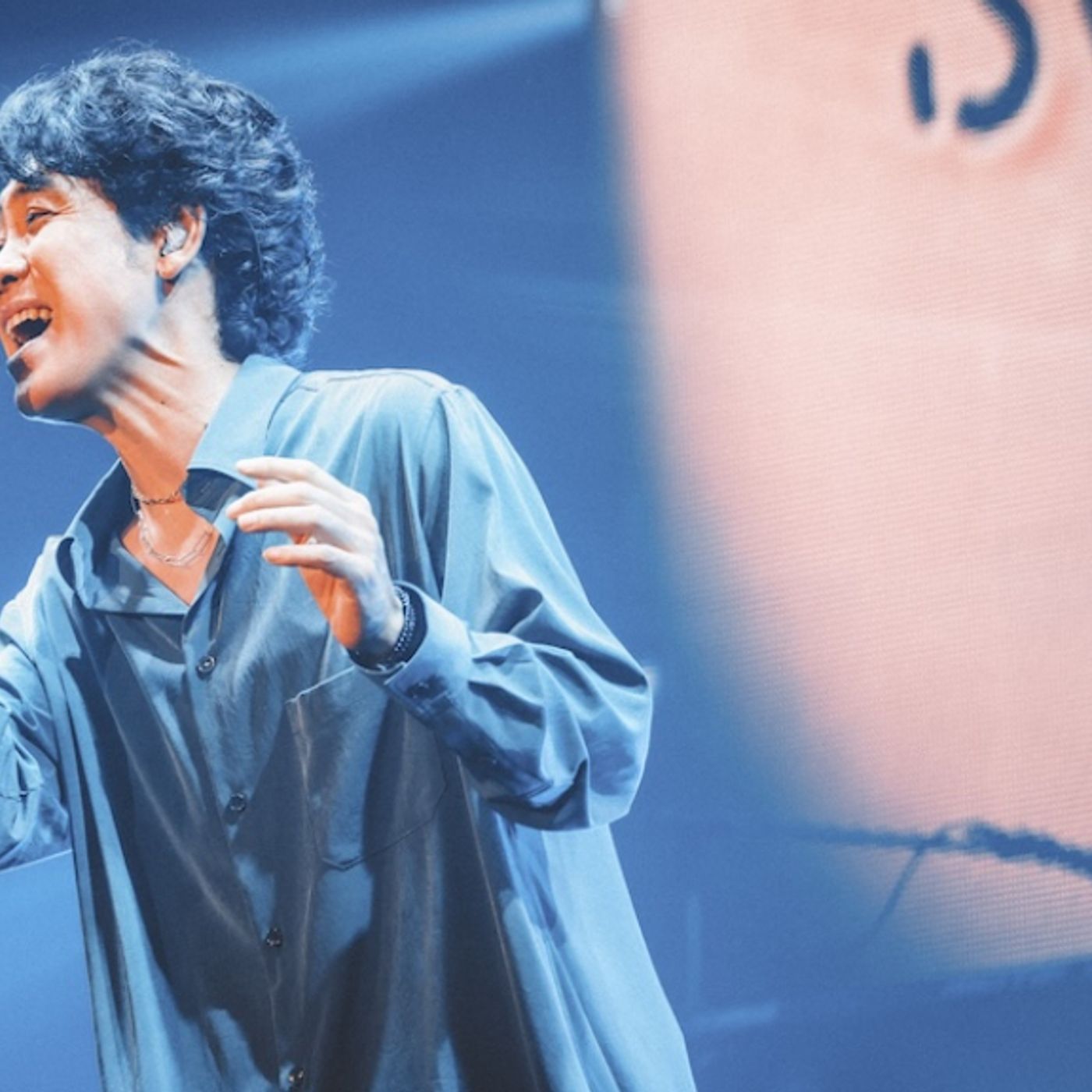 【ライブレポート】大泉洋、計48,000人を動員したアリーナツアー＜大泉洋リサイタル2 -リベンジ-＞完走。フライングや抱腹絶倒の幕間映像など大喝采＆大爆笑のステージに episode artwork