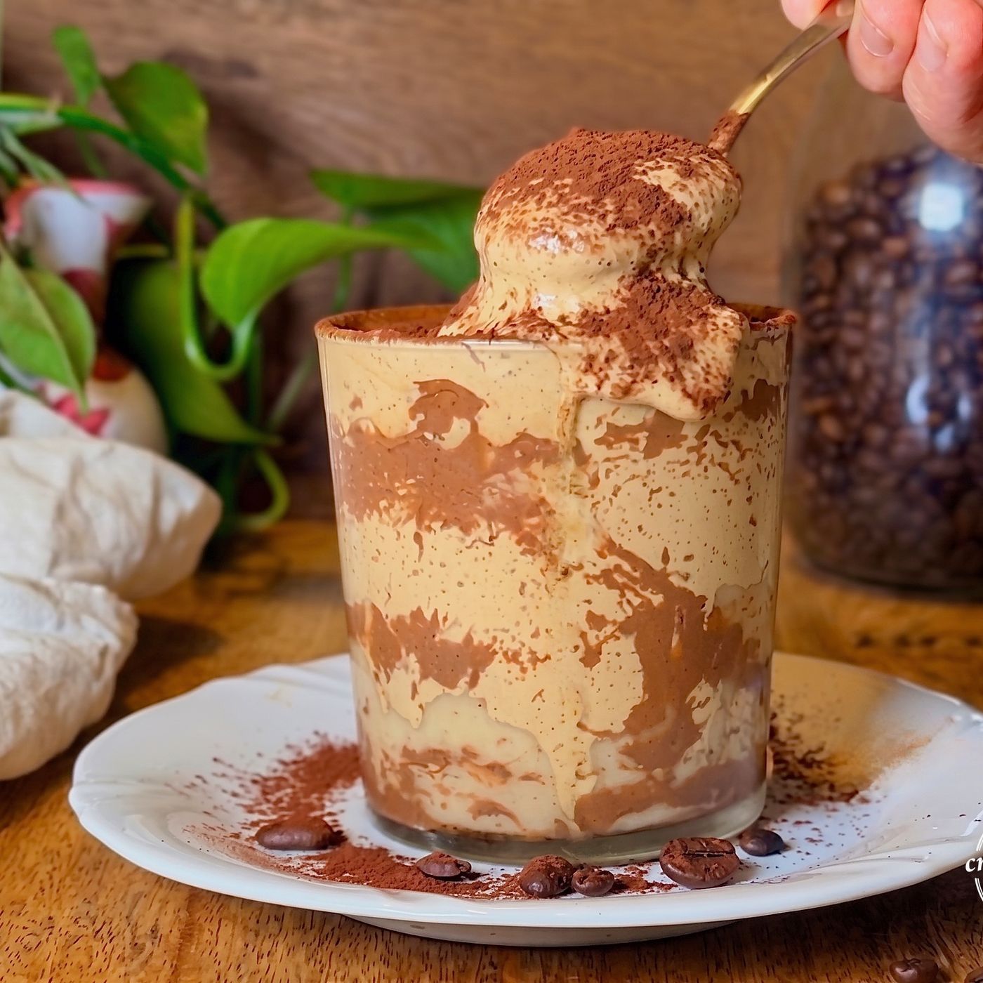 Caffè Dalgona al miele e latte d'avena: la ricetta facile, schiumosa e golosa episode artwork