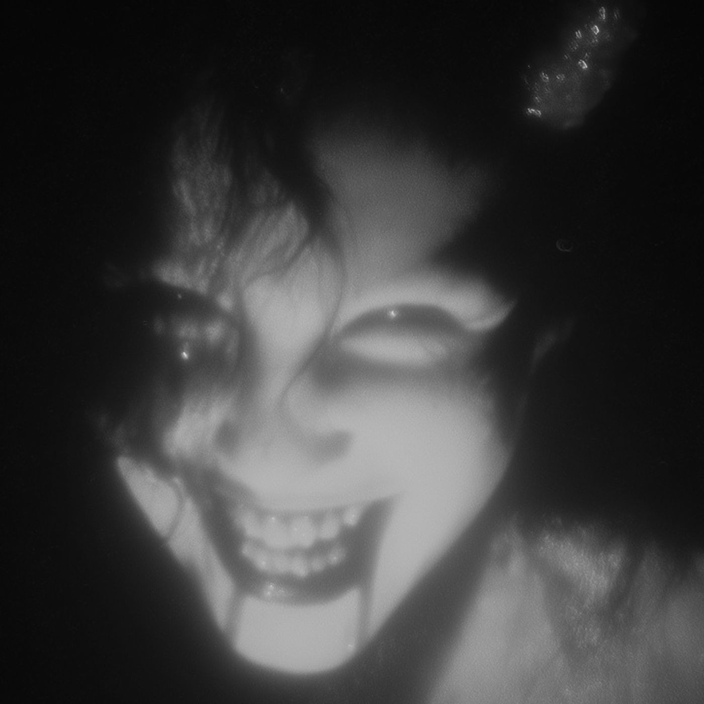 Jugamos Con La Ouija De Una BRUJA Historias De Terror - REDE