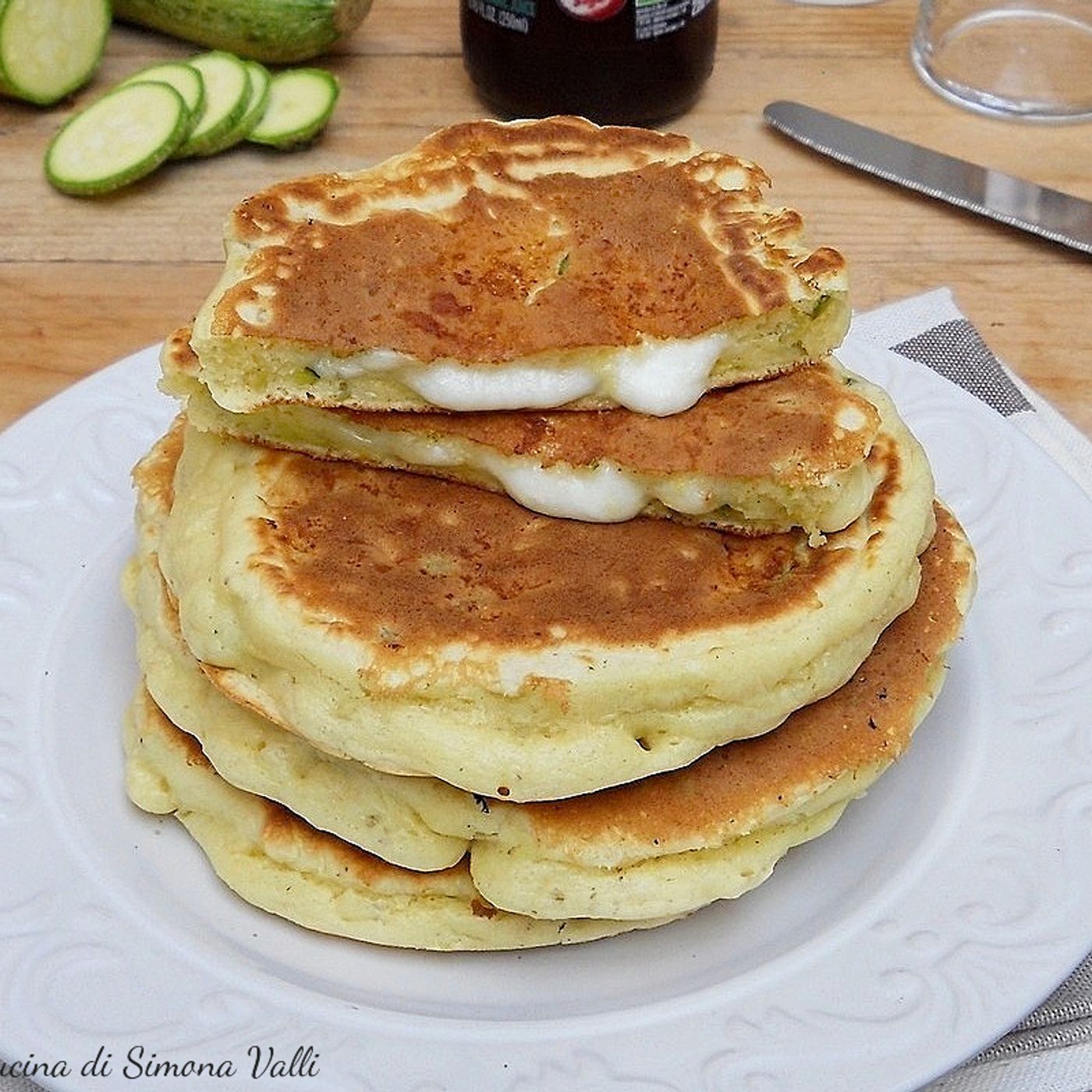 Pancake alle zucchine con cuore filante episode artwork