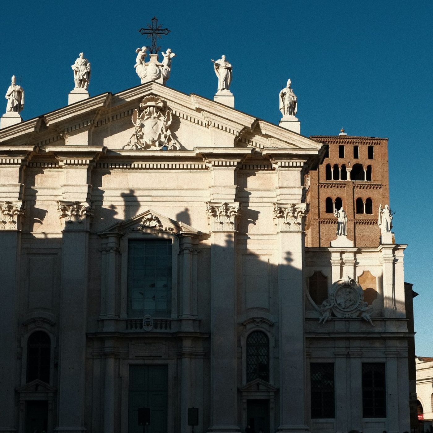 Christian, tour operator: «Mantova e Treviso le città da visitare in giornata» episode artwork