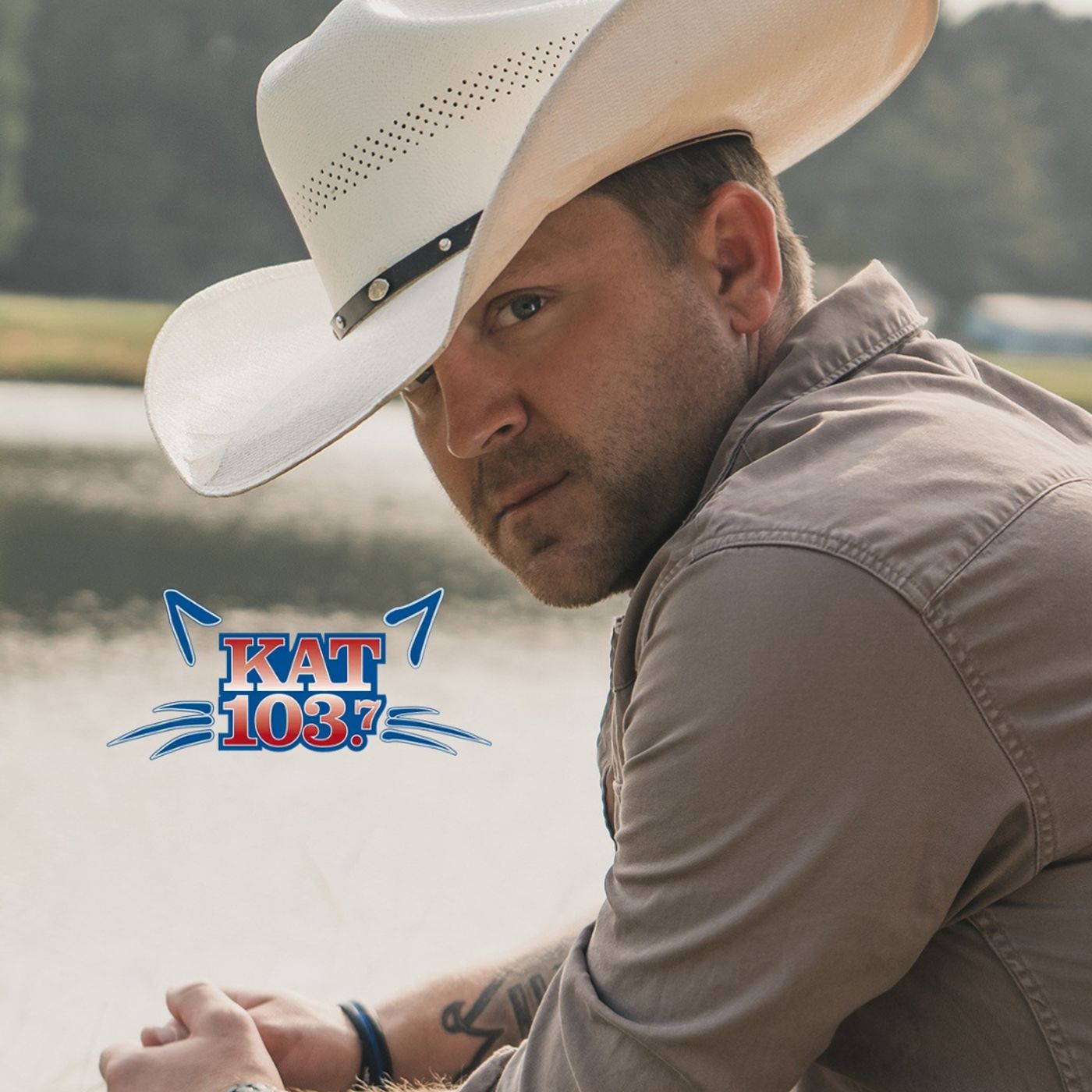 Justin Moore joins Steve & Gina prior to his Kat Country Concert! episode artwork