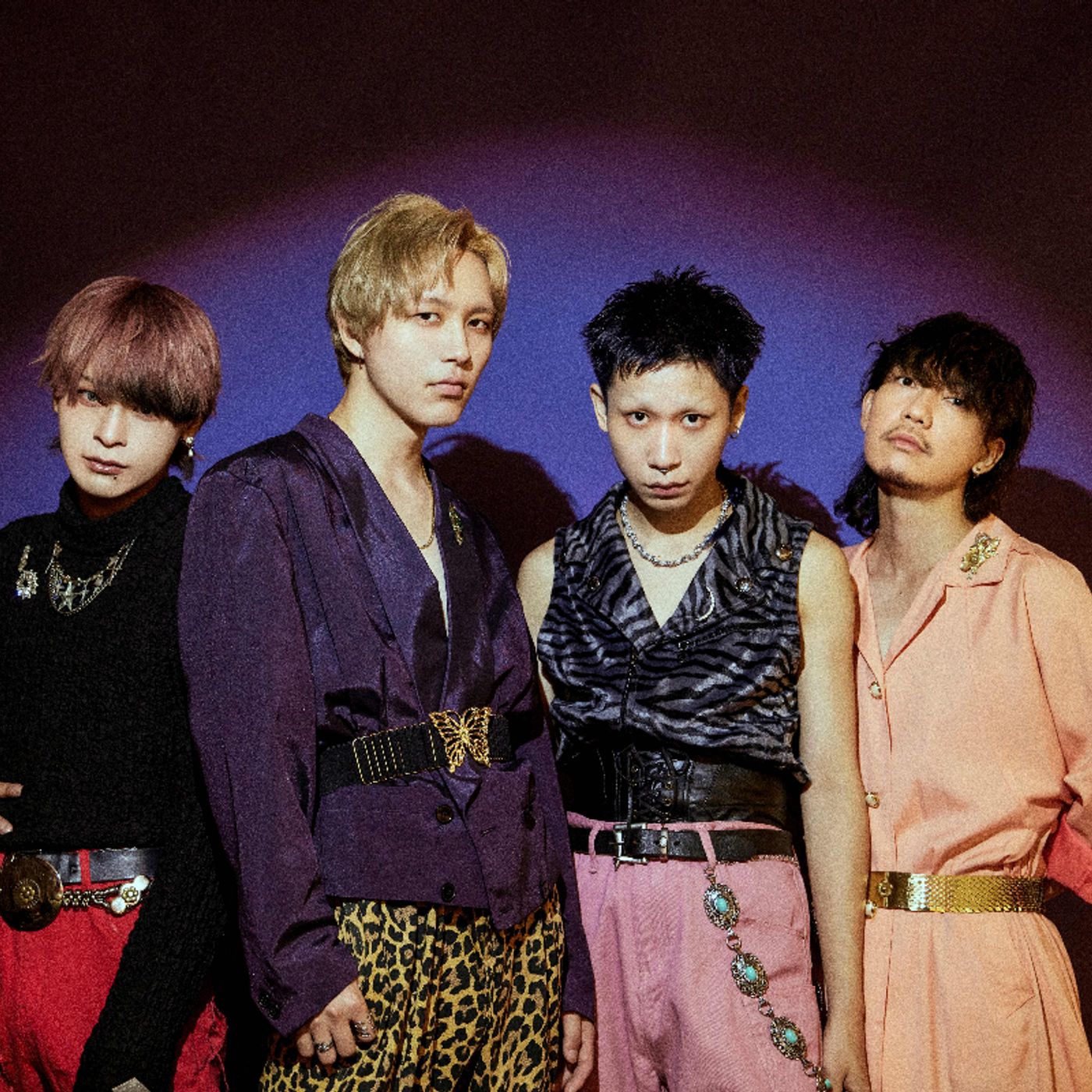 猫背のネイビーセゾン、“宇宙一のお節介ロック”掲げた新曲「ロンリーデイズ」配信リリース episode artwork