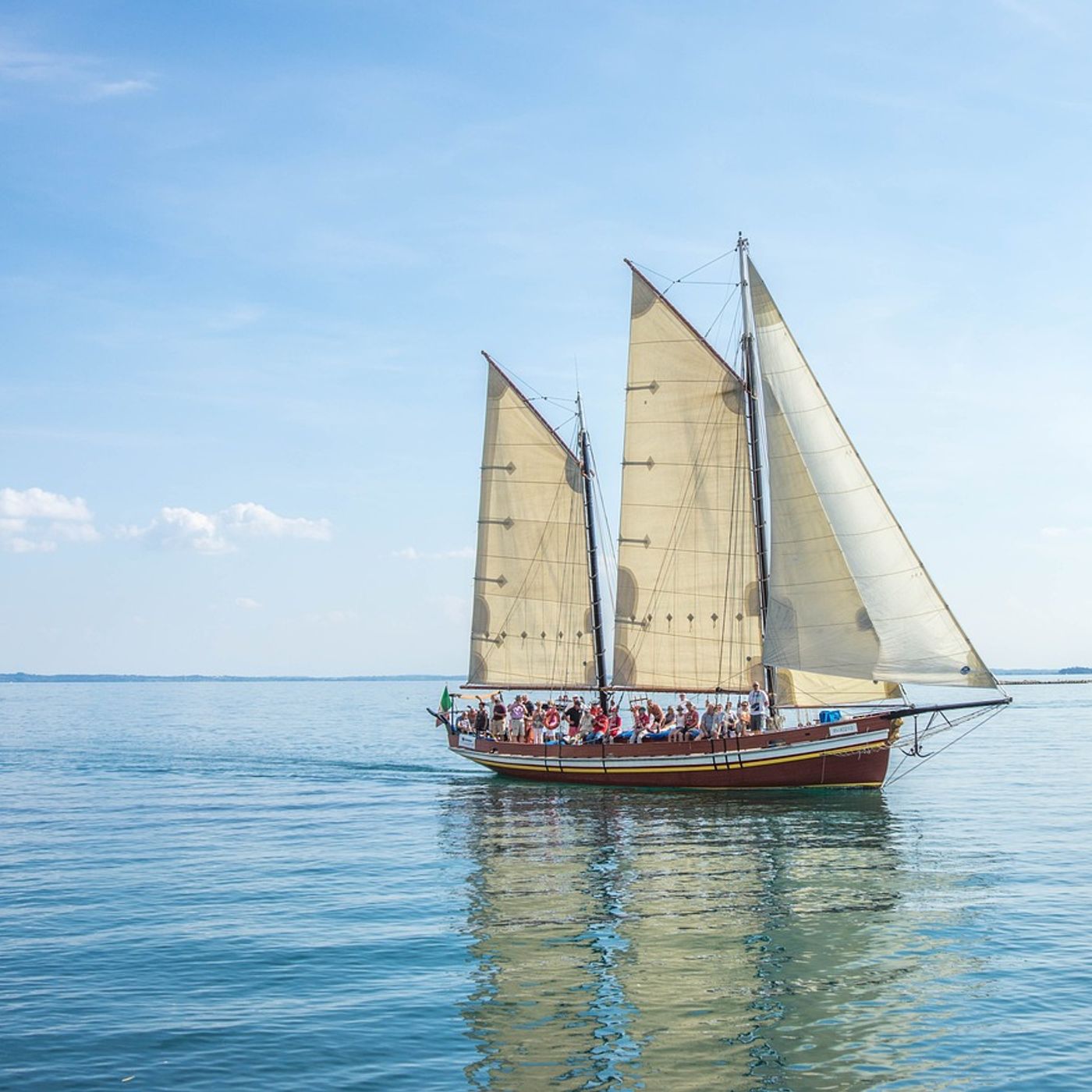 Viaje en barco podcast artwork