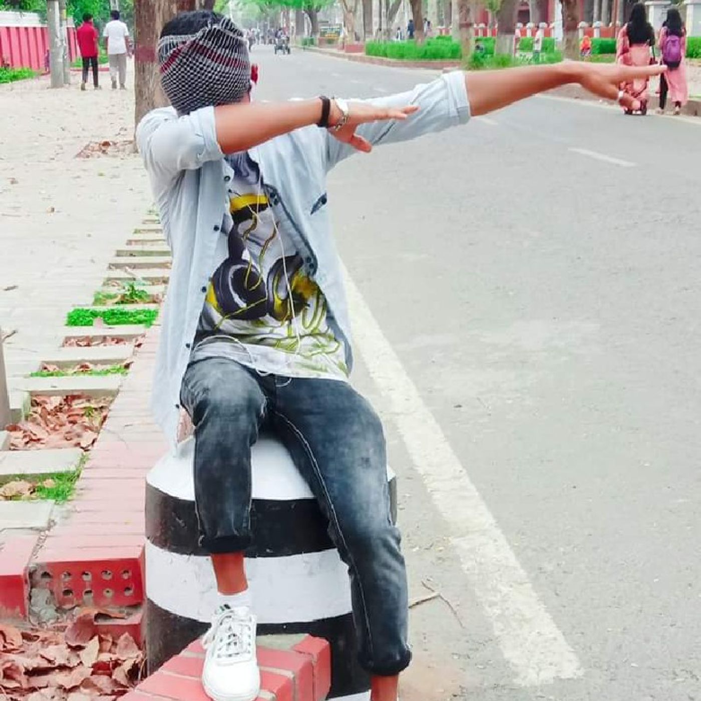 Shuvo Shuvo Sagir Sk\'s show