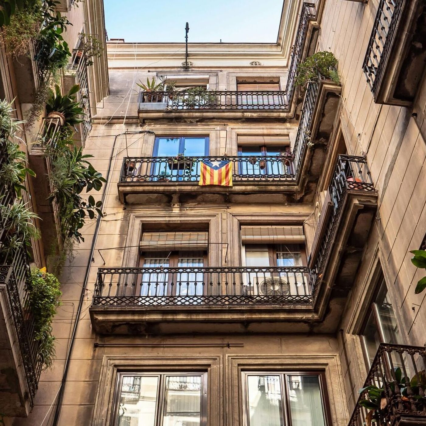 Prensa económica: El gráfico viral que la izquierda no entiende y que explica por qué se dispara la vivienda