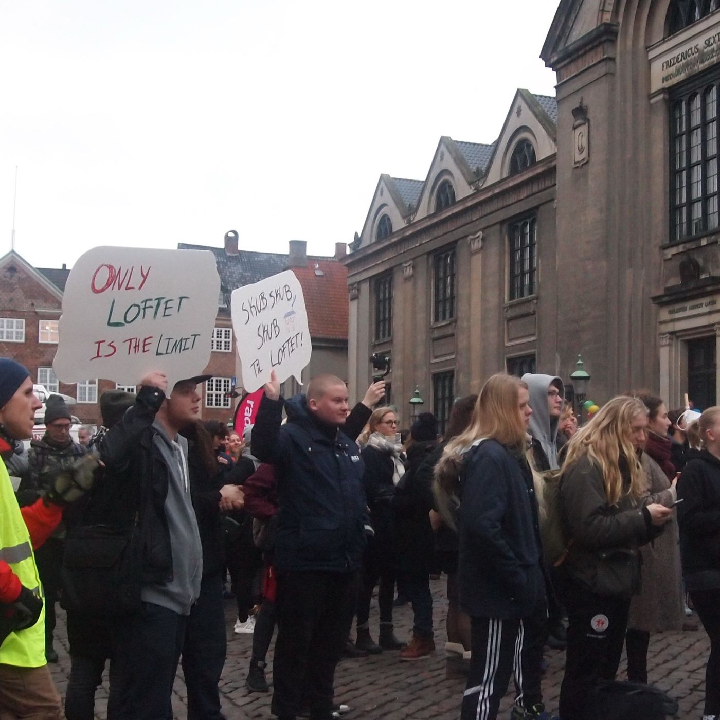 Drop uddannelsesloftet af Oktober Radio