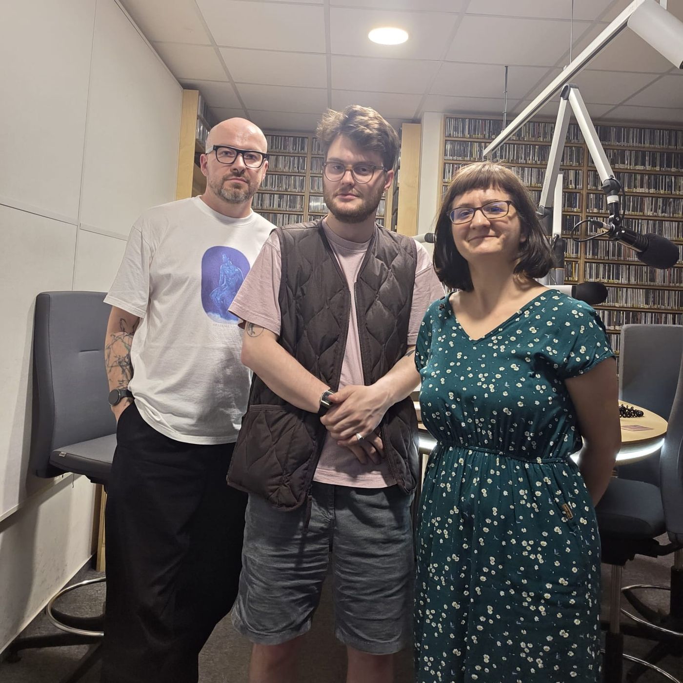Odvážné palce 4/6/2026 Cannes 2026, Backrooms, Posedlost, Hokum, Pět švestek, Malá Amélie, Poloviční muž a taky divadlo! Episode cover