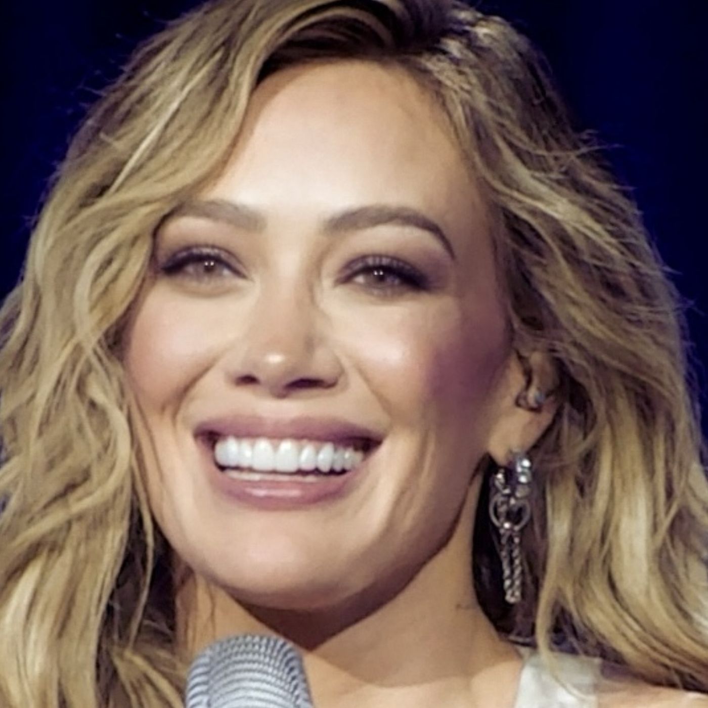I Want (A Few Small Things) - Hilary Duff (From Holiday Things EP) Commentary episode artwork