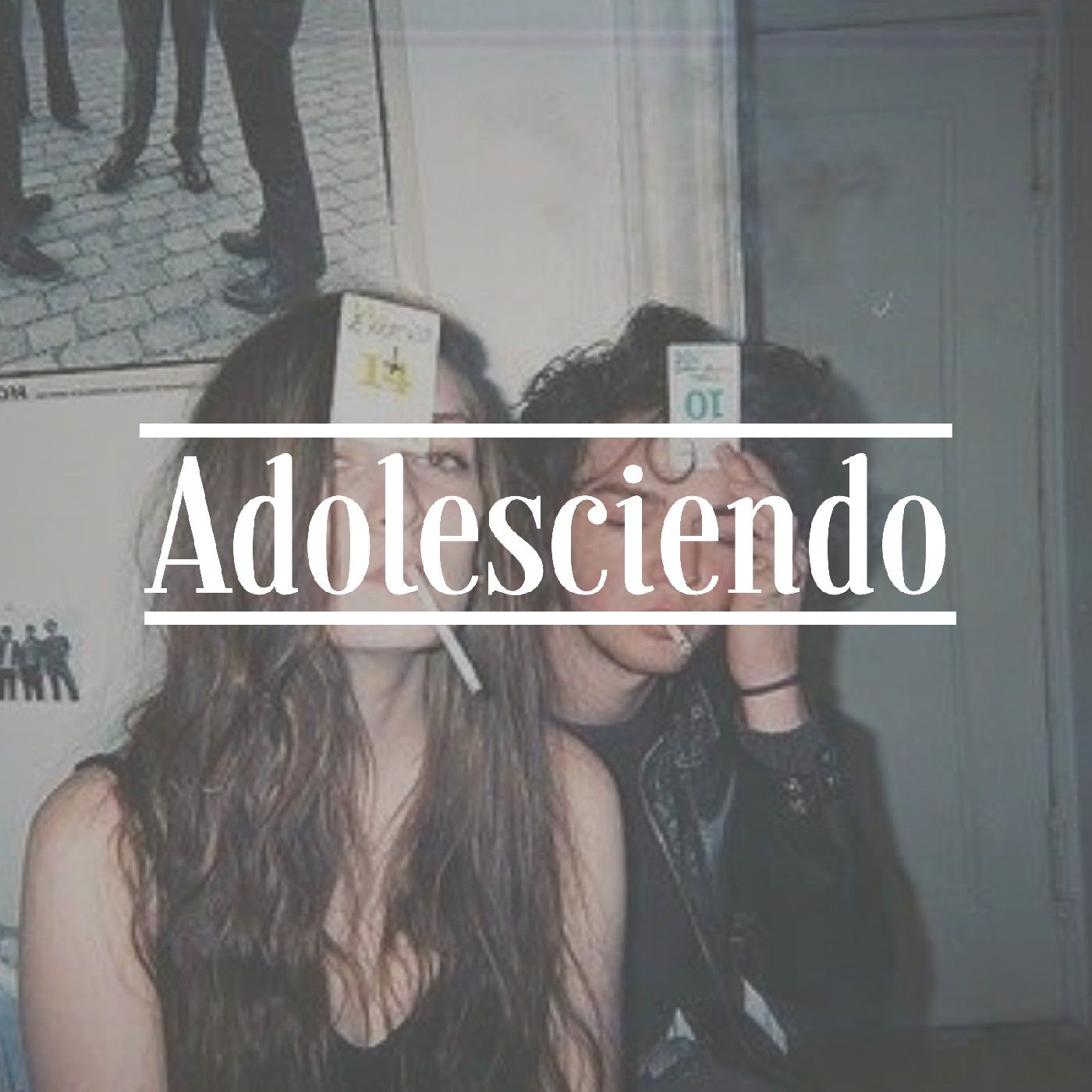Adolesciendo podcast artwork