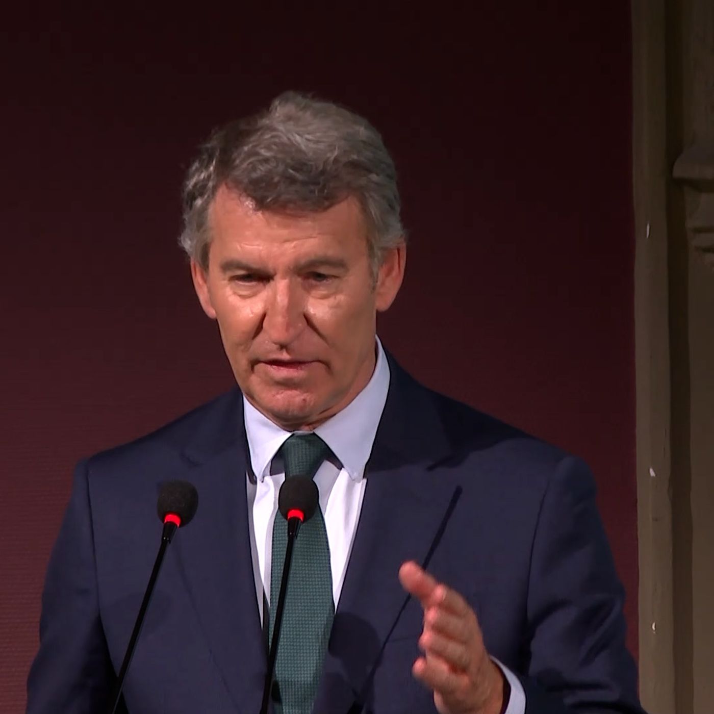 Federico a las 8: ¿Qué más tiene que pasar para que PP y Vox actúen juntos?