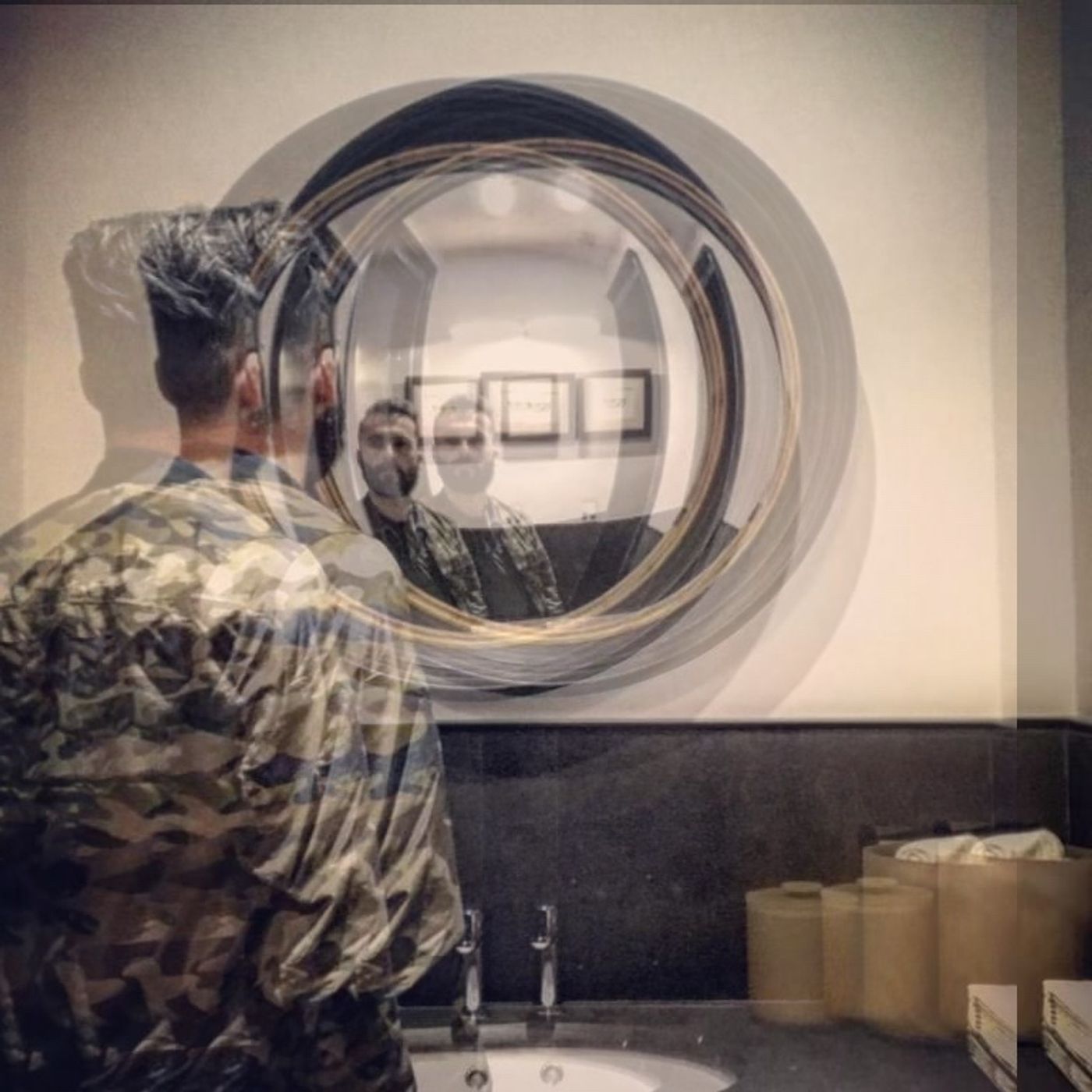 terzo - Tentativo di connessione con il mio Io o con la mia anima? - l’altro me, gemelli dalla nascita (Lo scrittore ignorante)