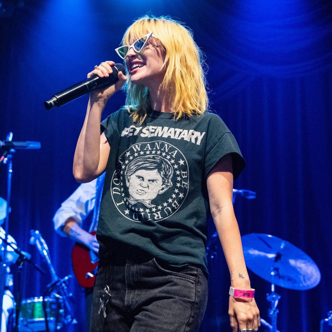 Watch Hayley Williams bring out Jack Antonoff, Lucy Dacus, Jenny Lewis and more at Newport Folk Festival