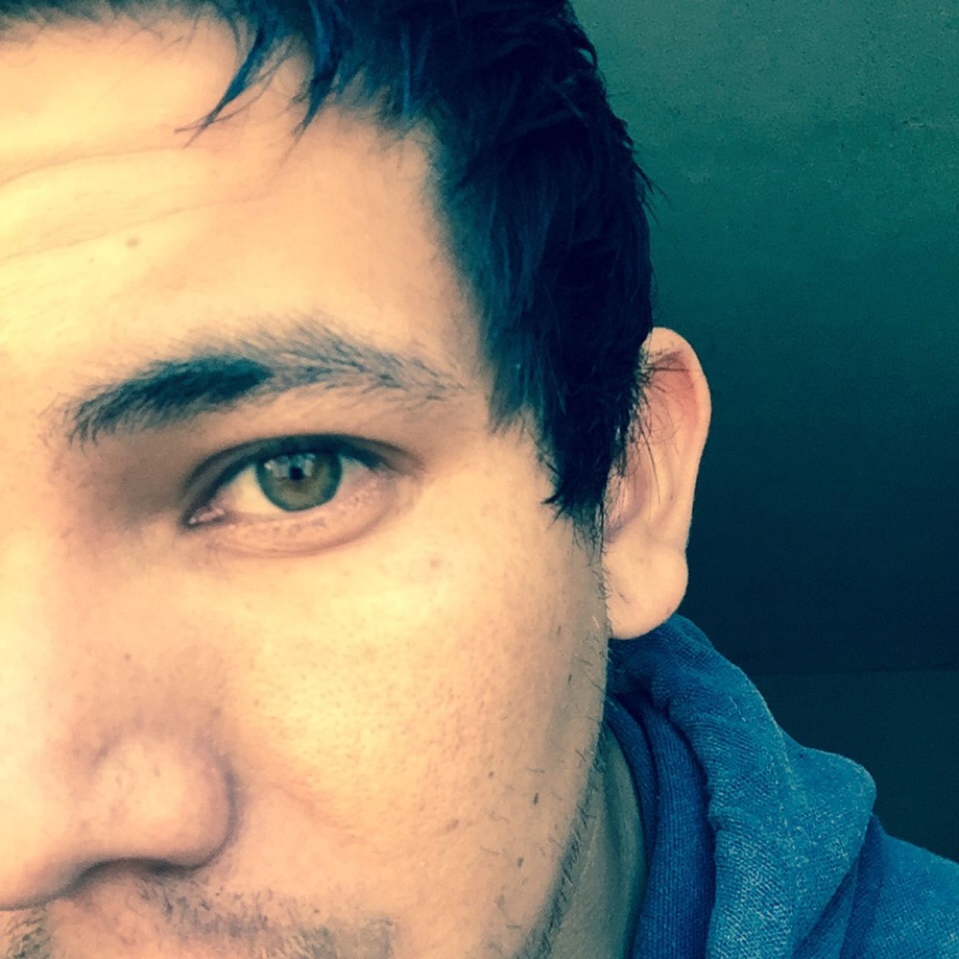 Omar Gonzales's tracks