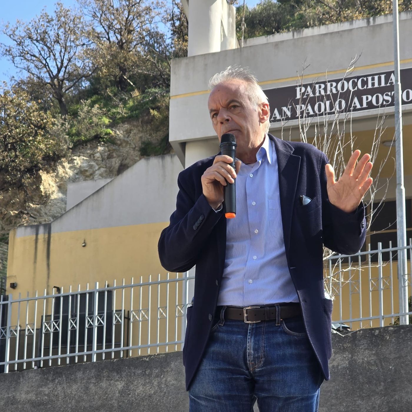 INTERVISTA Messina, verso le elezioni. Scurria parte da Camaro e firma in piazza il patto con i cittadini episode artwork