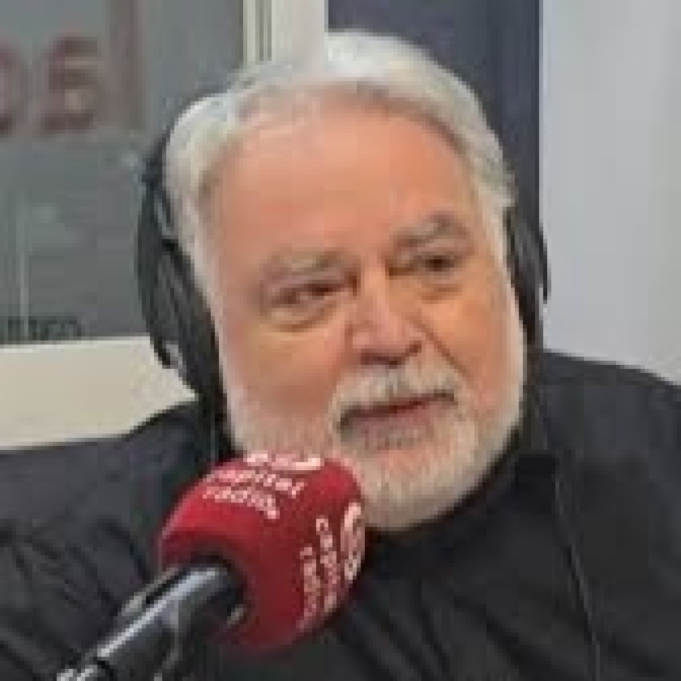 La Diez Capital Radio