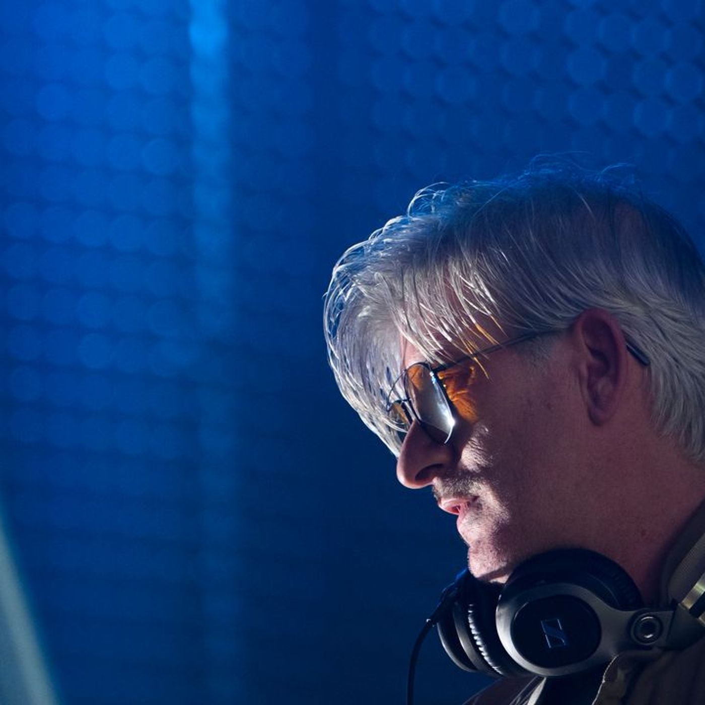 Kavinsky Dies at 50