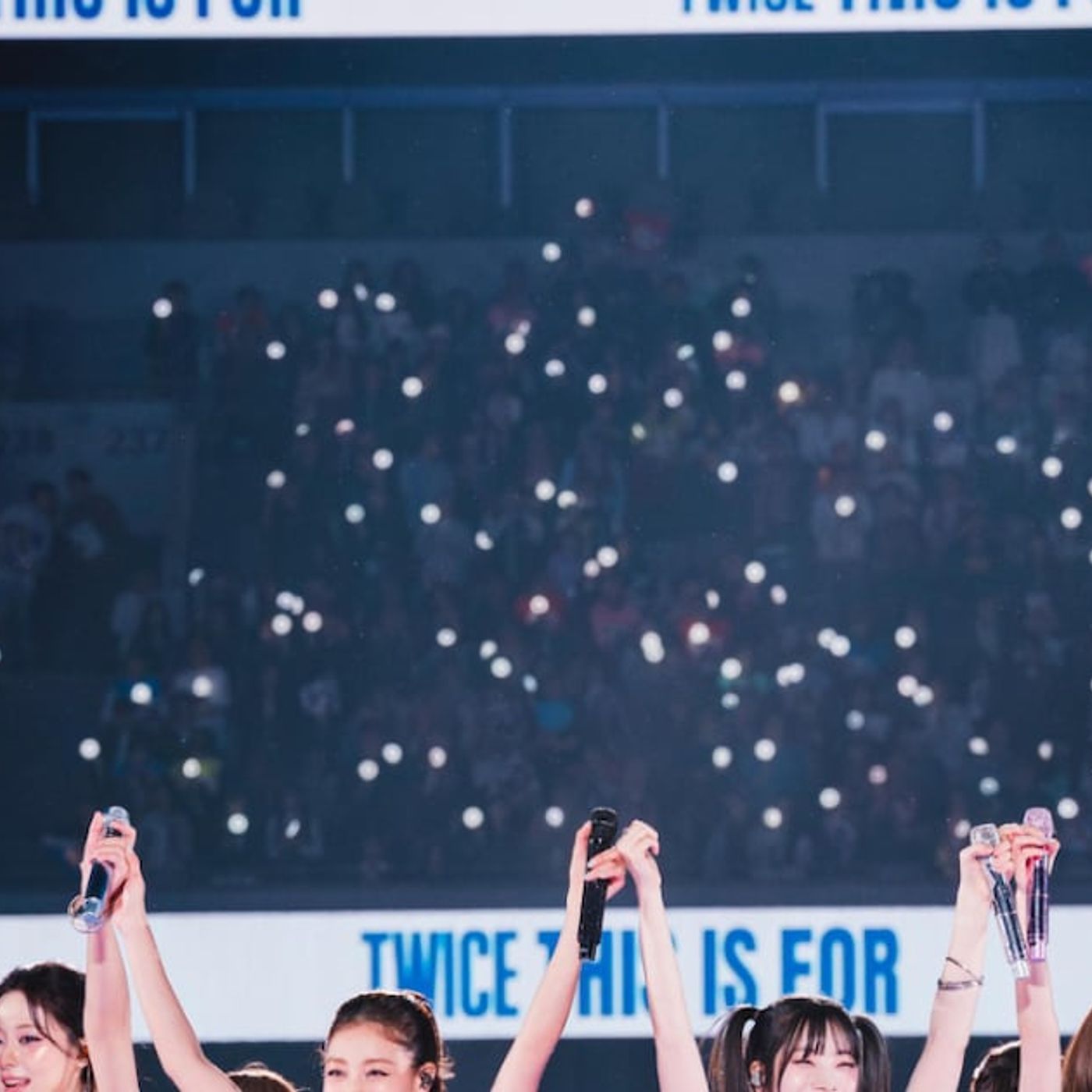TWICE初の国立競技場公演に24万人のONCE「これからもずっと一緒にいて」（ライブレポート） - 音楽ナタリー episode artwork