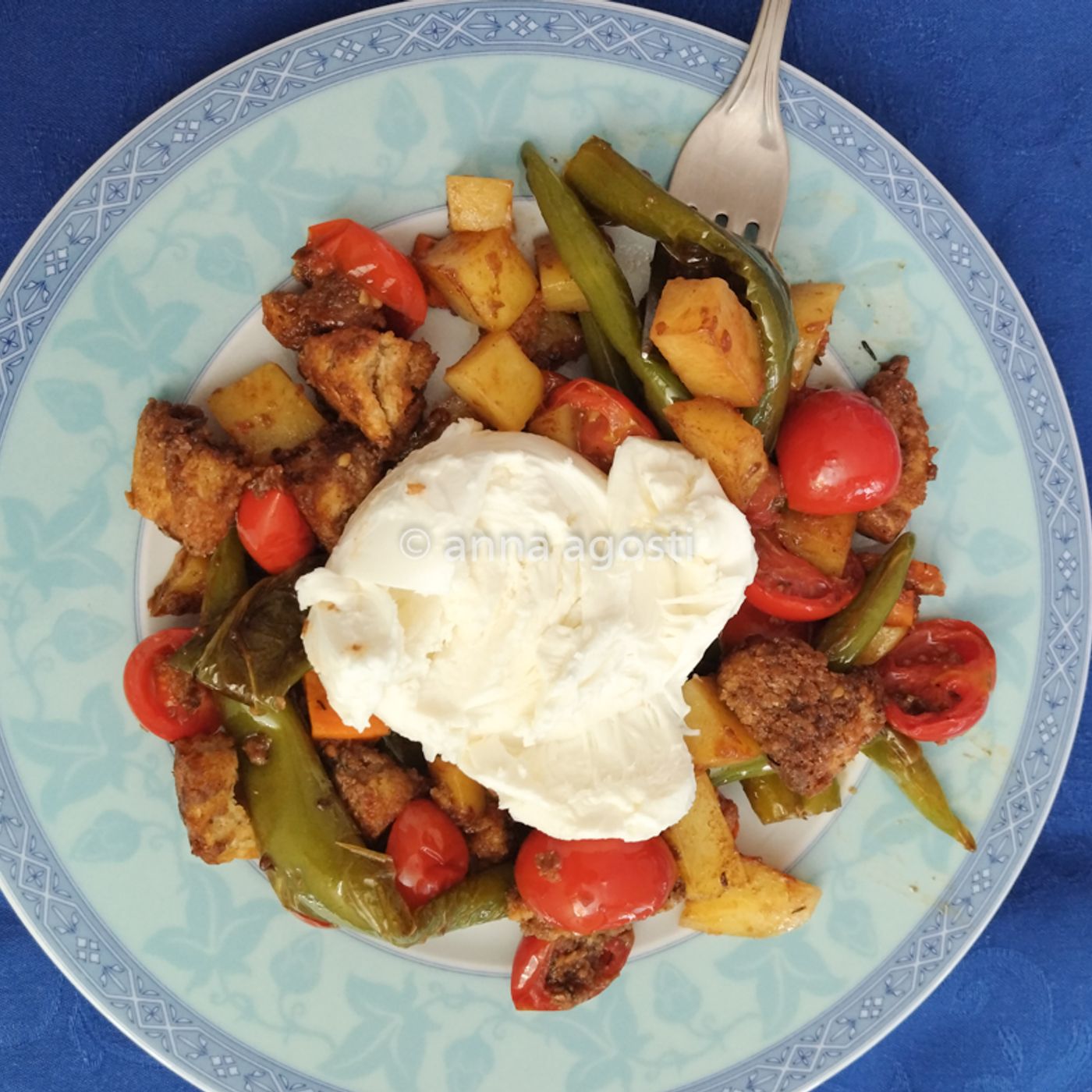 Padellata di Friggitelli con Patate e Burrata