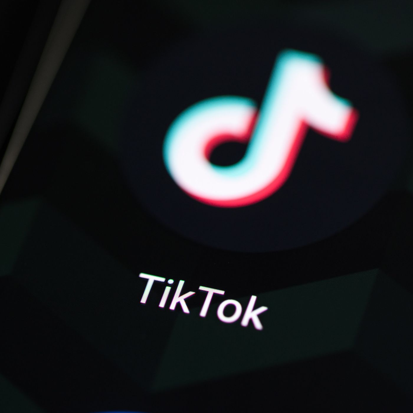 TikTok : plus de 36,6 millions de vidéos supprimées en Afrique au 1er trimestre 2025 episode artwork