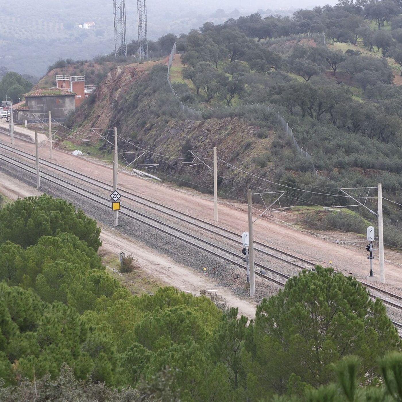 Las Noticias de La Mañana: La Guardia Civil no descarta sabotaje ni falta de mantenimiento en Adamuz