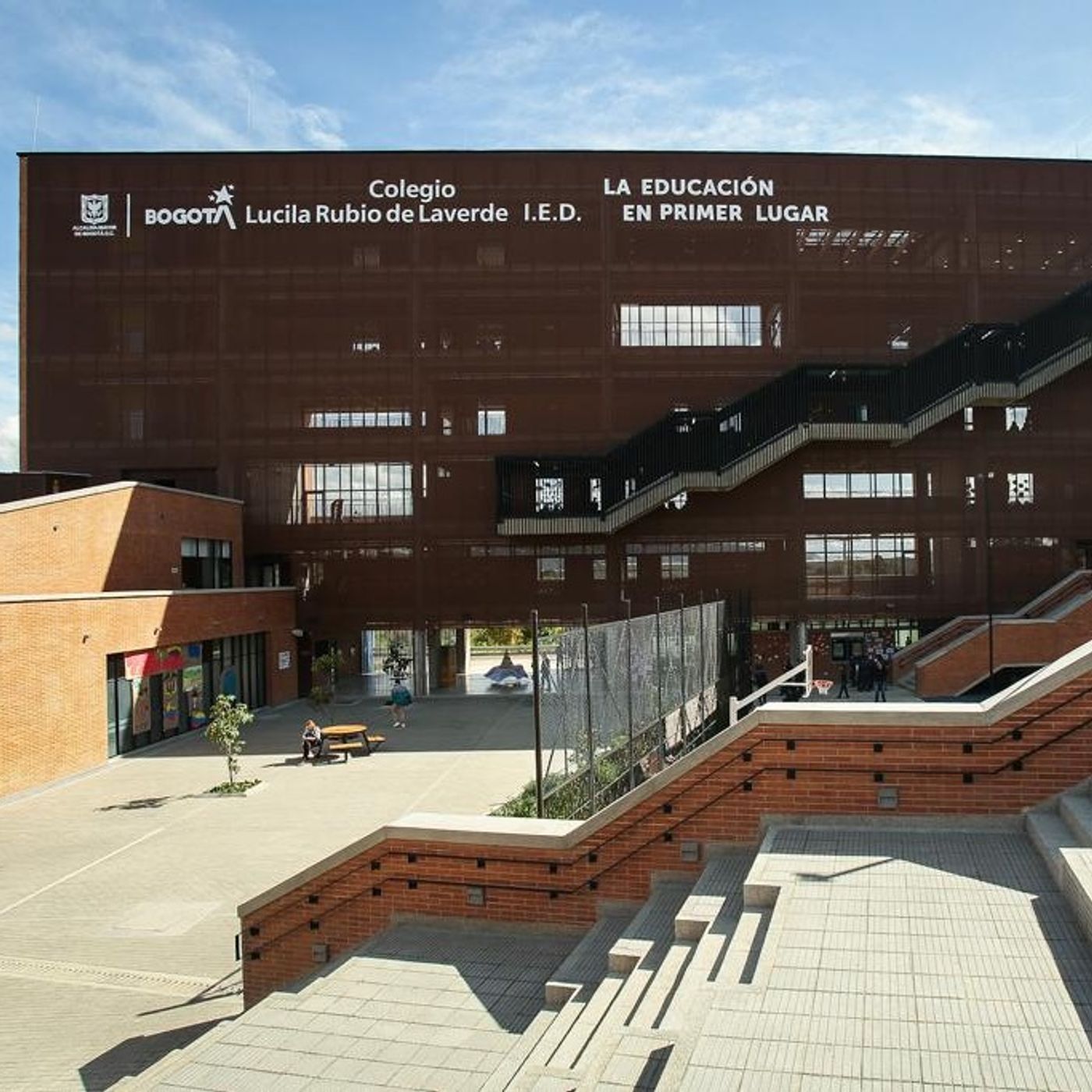Colegio Lucila Rubio de Laverde podcast artwork