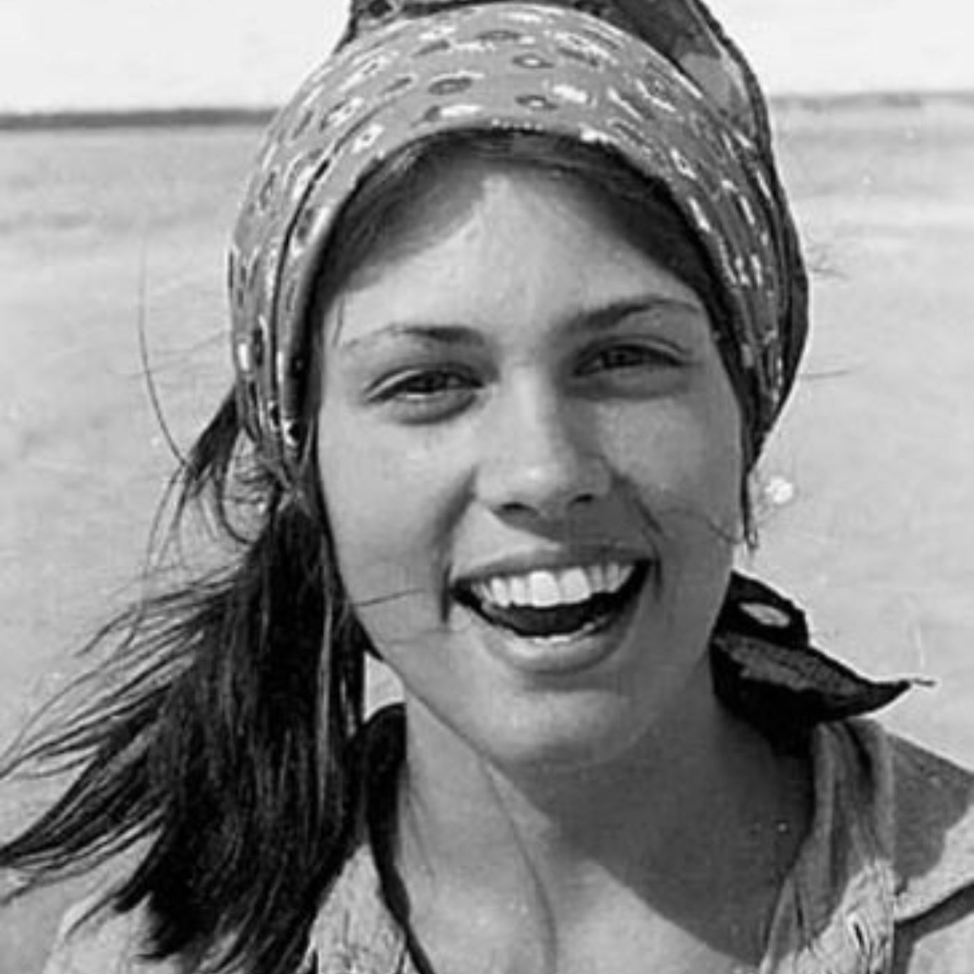 72 | Murder on a Tropical Island: The True Crime Case of Deborah Gardner