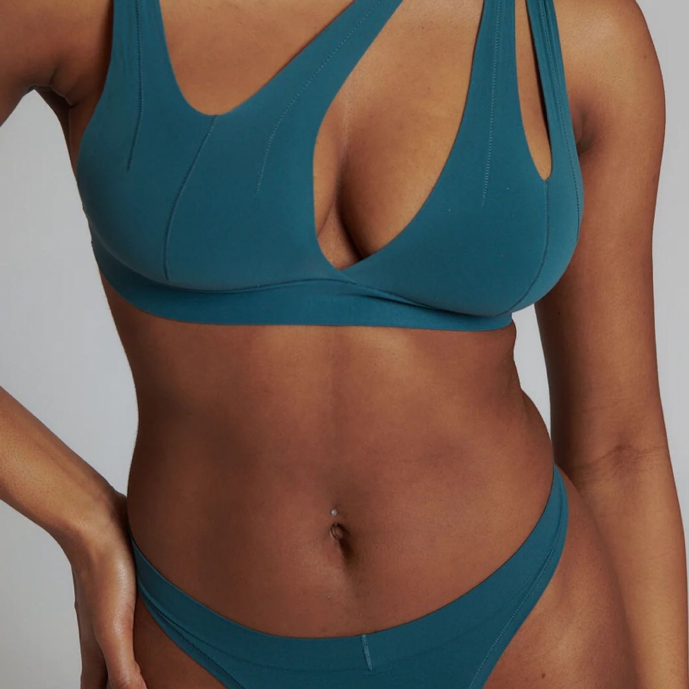 Episode 2101 - Boobwear Is Here: Meet Nuudii System