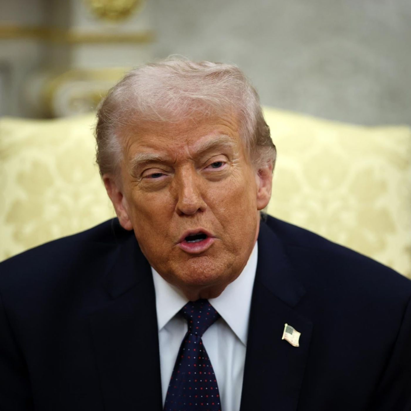 La Brújula de la Economía: Amenaza de Trump a España y posibles consecuencias económicas episode artwork
