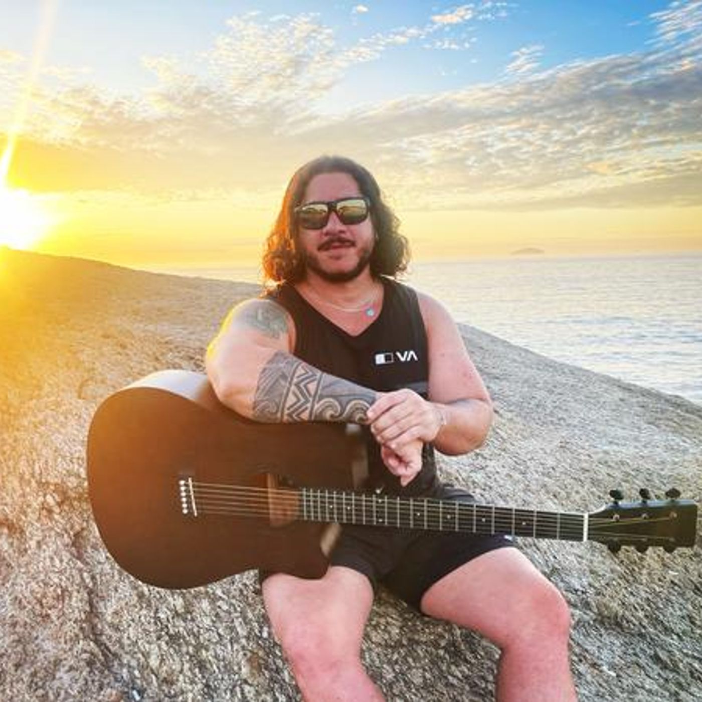 Artist G.U.S., and Artist Bikini Cactus Are On Air!