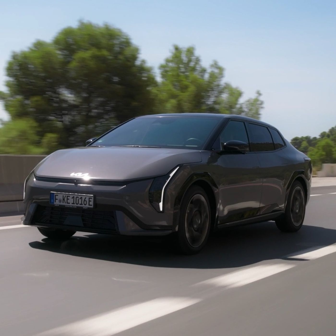 Kia EV4 - Hatchback e Fastback elettriche con autonomia fino a 633 km