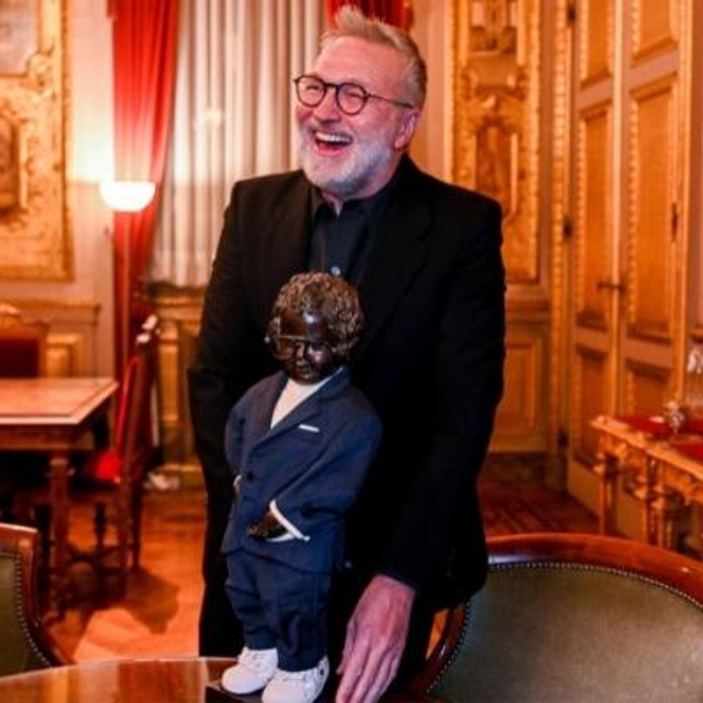 Une émission de moins pour Laurent Ruquier episode artwork