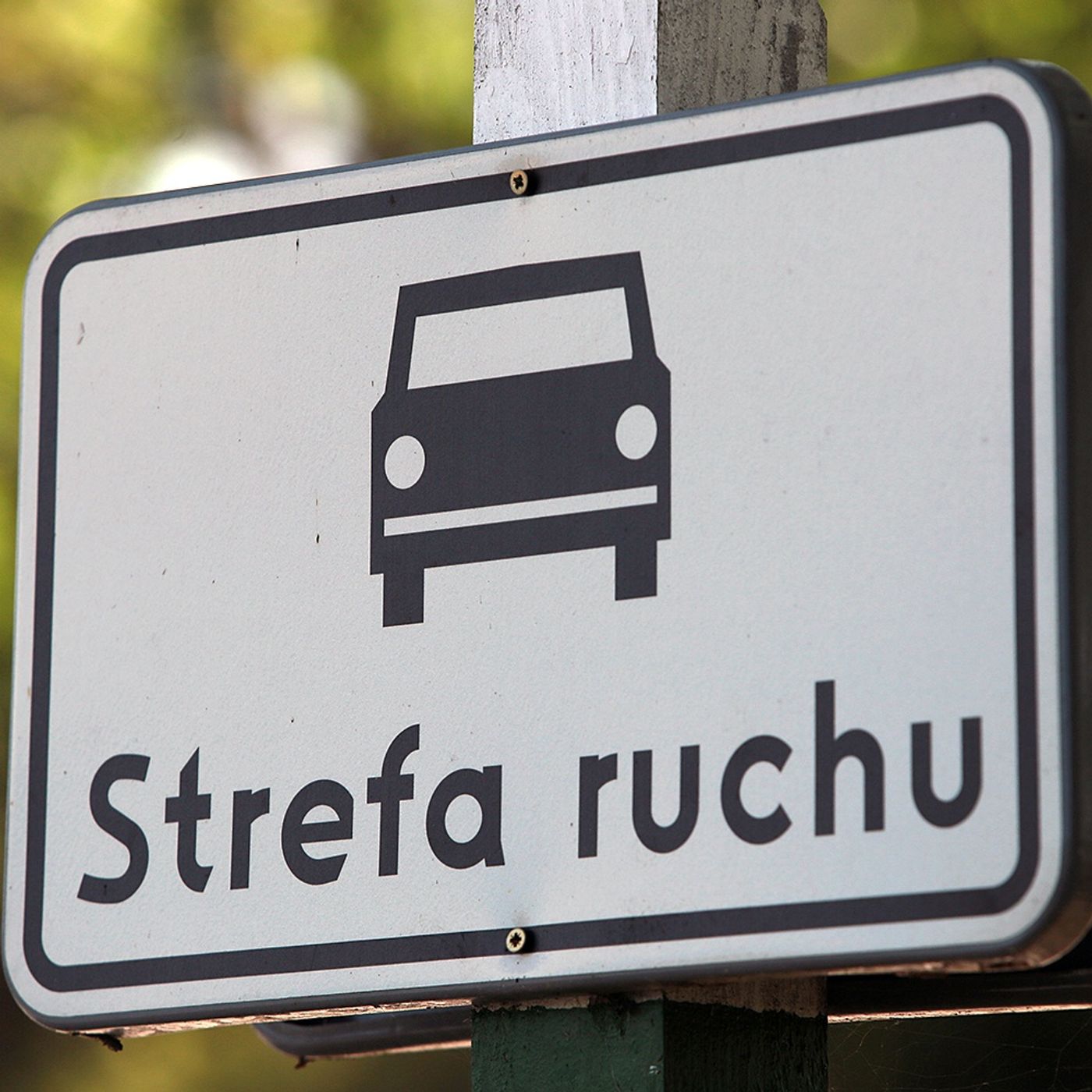 Przepisy w tzw. strefie ruchu takie same jak na drodze publicznej? episode artwork
