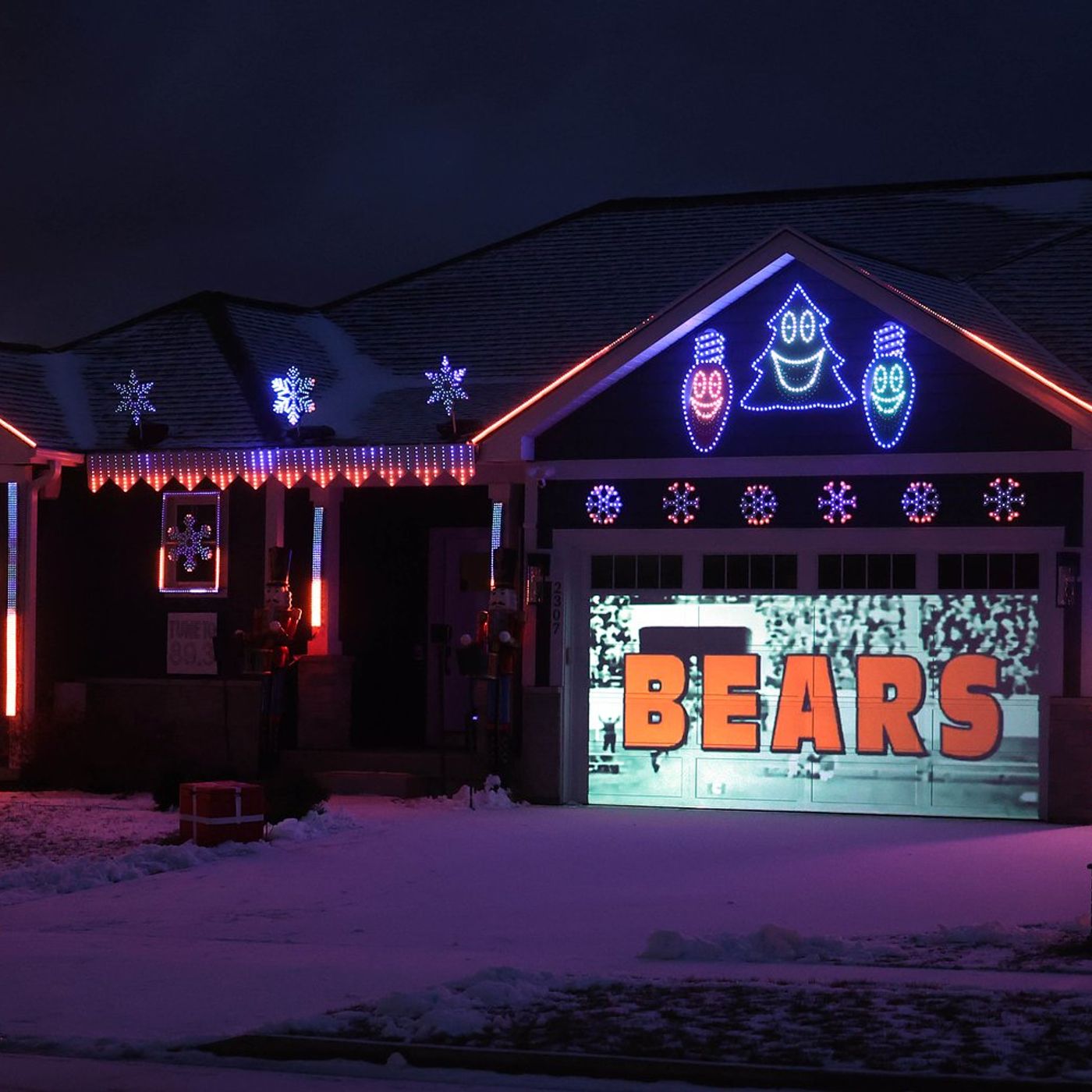 Sycamore family Bears down with light show: ‘It’s kind of been a whirlwind’