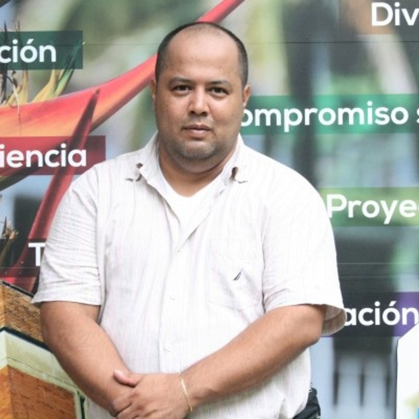 NUESTRO OXÍGENO Responsabilidad social organizacional - Dr Carlos Tello NUESTRO OXÍGENO Responsabilidad social organizacional - Dr Carlos Tello