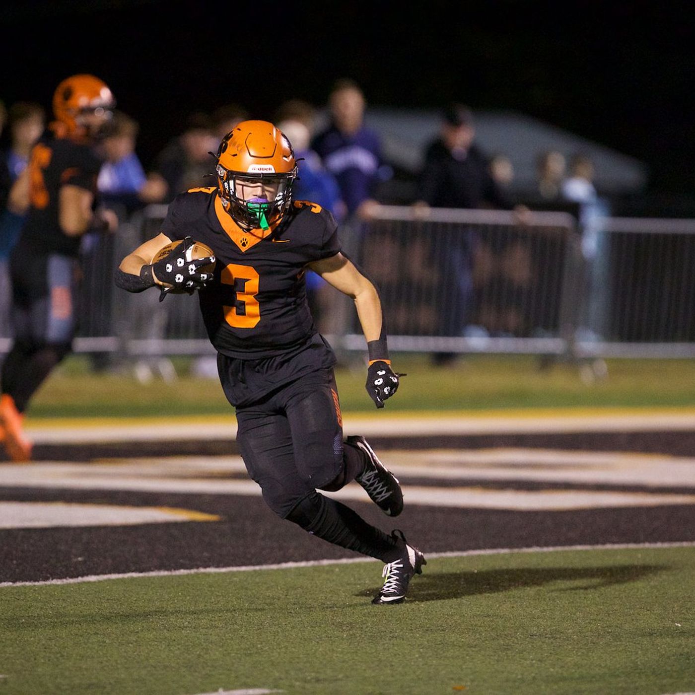 Owen Yorke runs wild, goes for five touchdowns to help Wheaton Warrenville South over St. Charles North episode artwork
