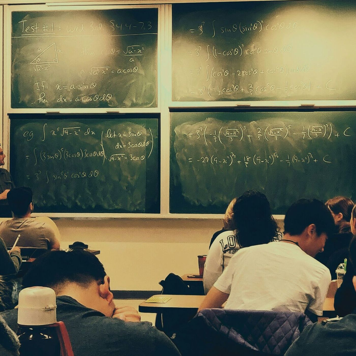 Reportaje:Seis de cada 10 jóvenes que terminan FP encuentran trabajo en menos de seis meses