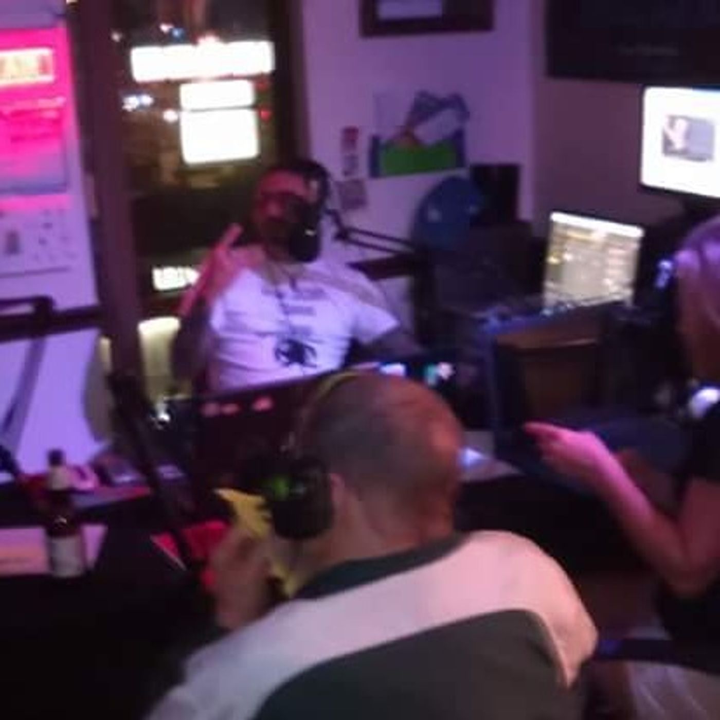 Episode 79 LIVE wth Jay, Pops, Homeless Chuck, and Kevin! episode artwork