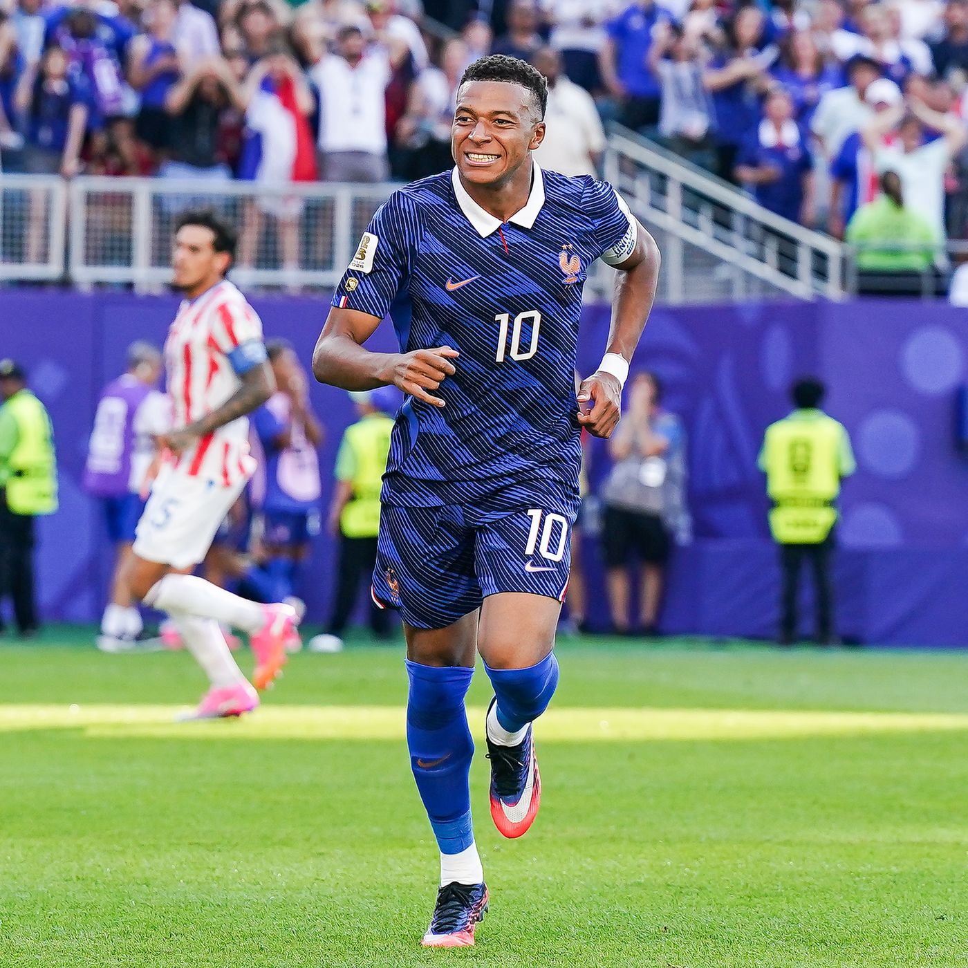 Los goles del Paraguay 0 - 1 Francia | Penalti de Mbappé y a cuartos de final episode artwork