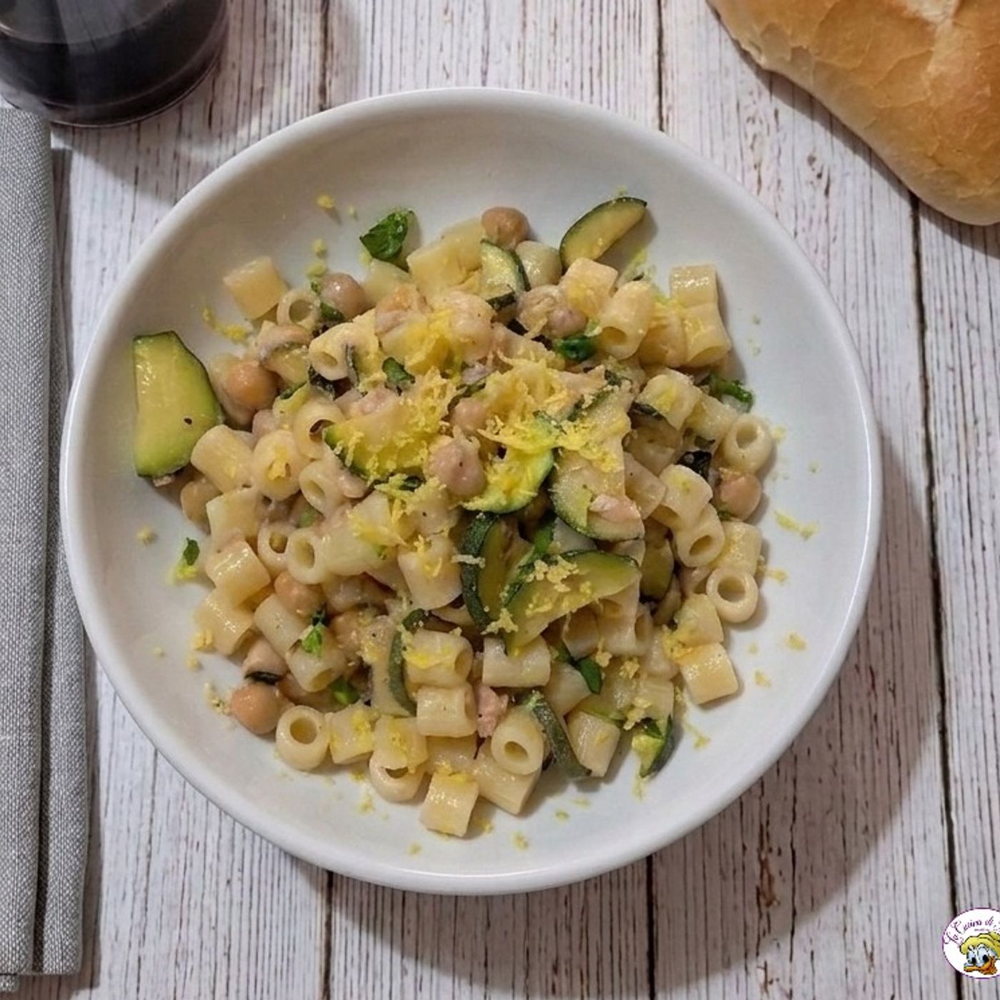 Pasta con zucchine ceci e tonno episode artwork