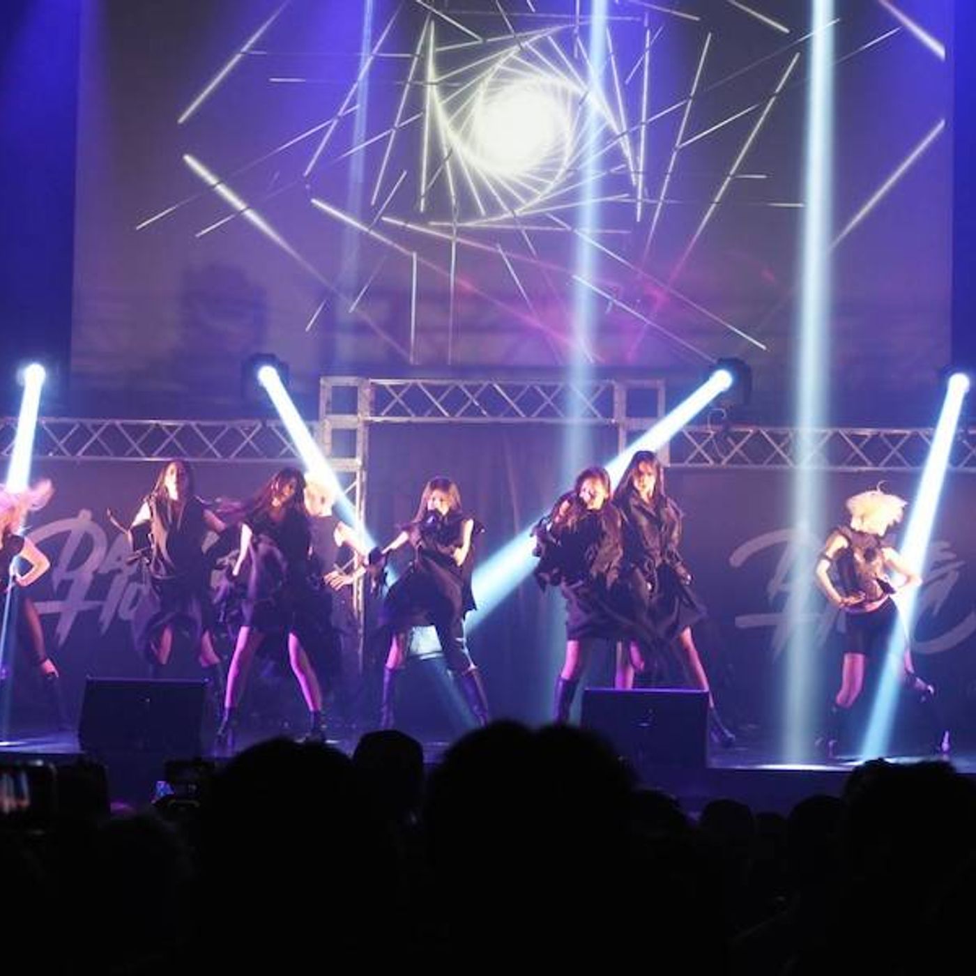 SNSで話題の“謎のガールズグループ”、正体は次世代ガールズグループ「eyed」 episode artwork