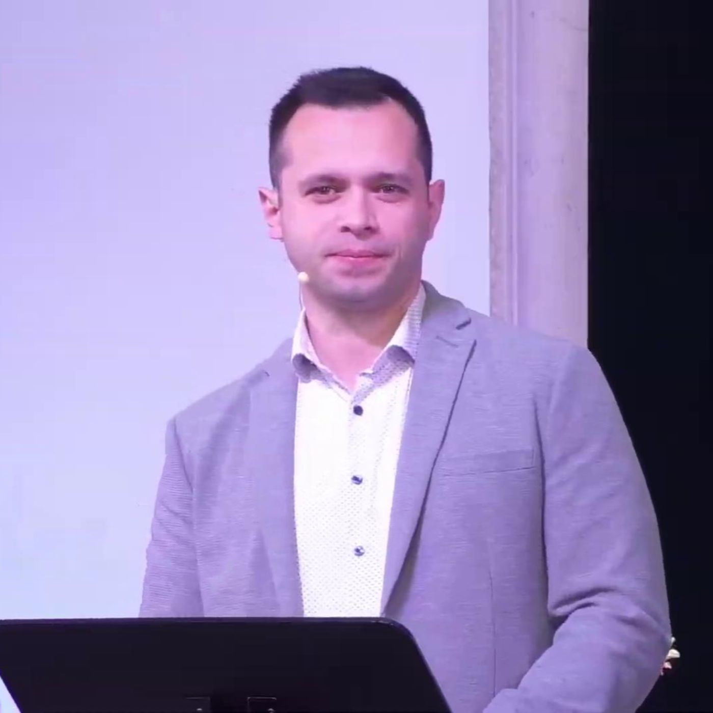 Alege-ți bine prietenii! - Manu Oltean