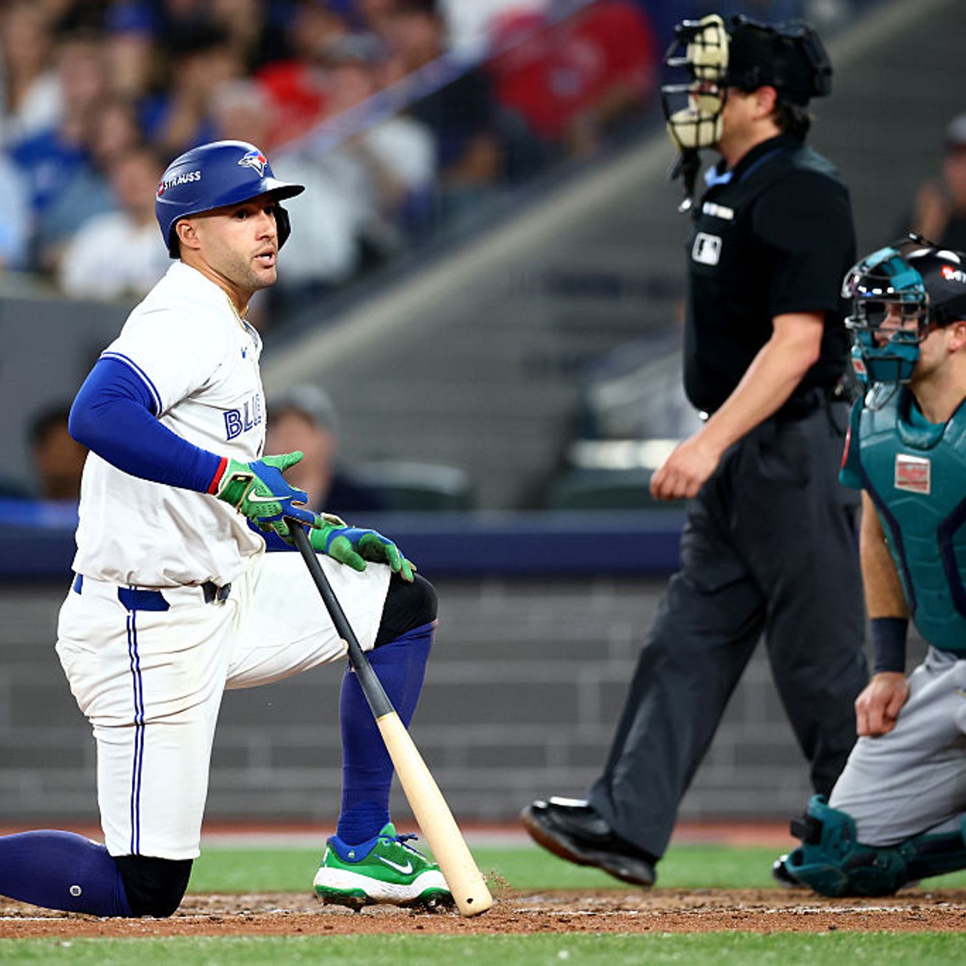 KJR’s Softy Joins The Show Before MNF Match Up & ALCS Game 7