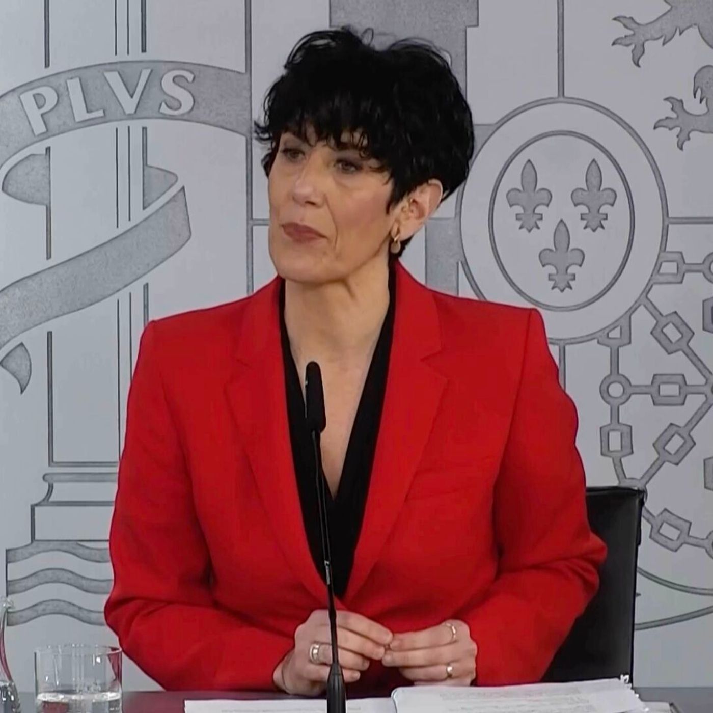 Editorial Luis Herrero: El Gobierno aprueba la regularización extraordinaria de inmigrantes