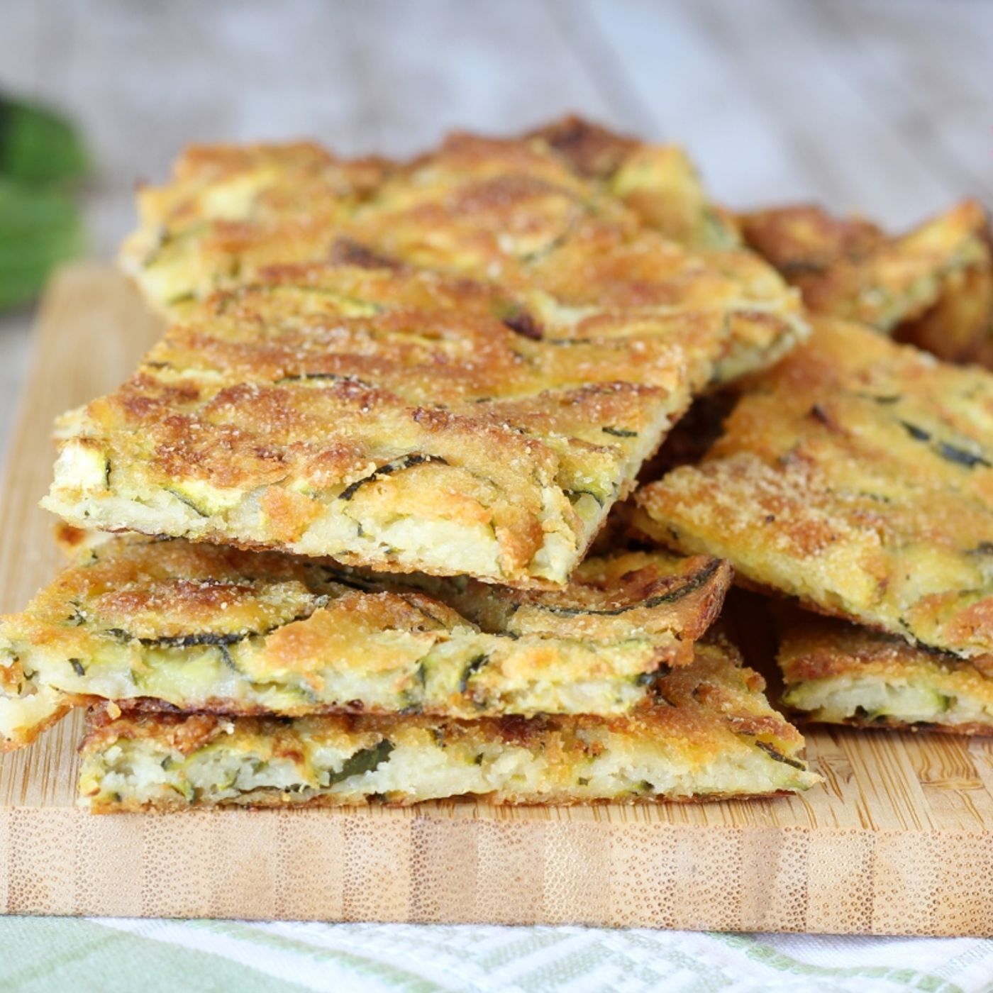 SCHIACCIATA CON ZUCCHINE sottile, croccante e buonissima episode artwork
